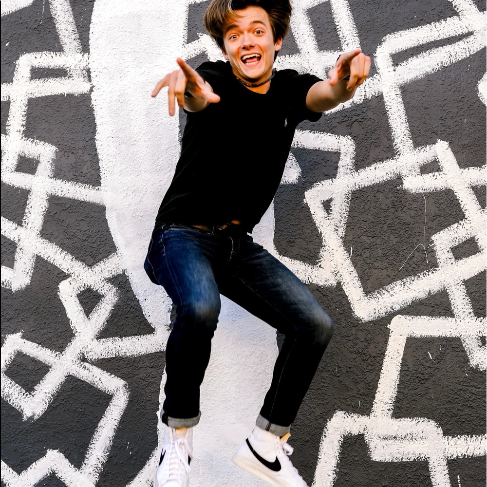 Meet your Posher, Benjamin